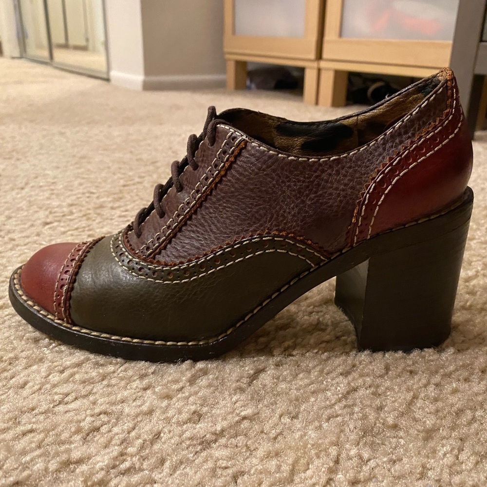 Dolce Gabbana woman’s boots, booties, shoes excellent, timeless Size 38